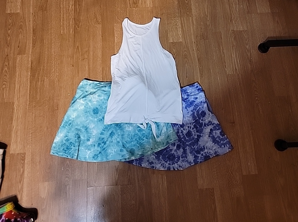 Freely Athletic Skorts With Tank Top Set Size 10/12